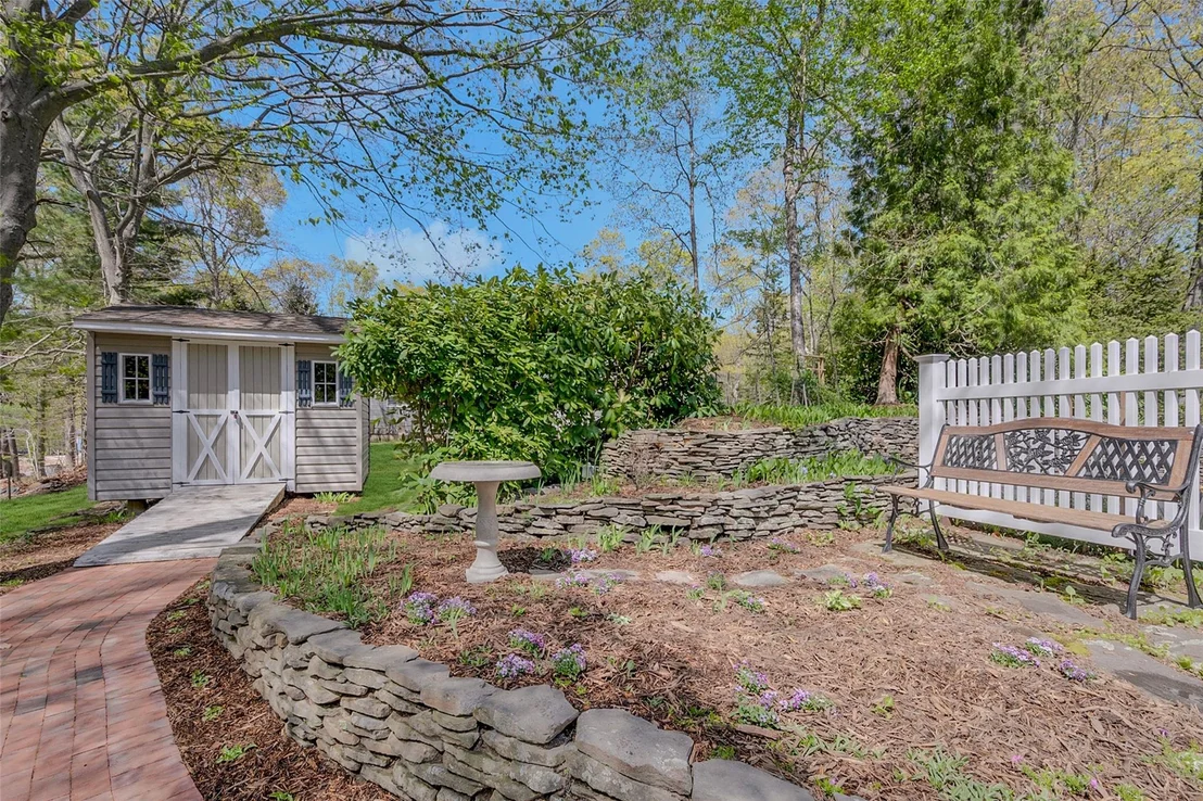 Photo of 19 Emerald Lane