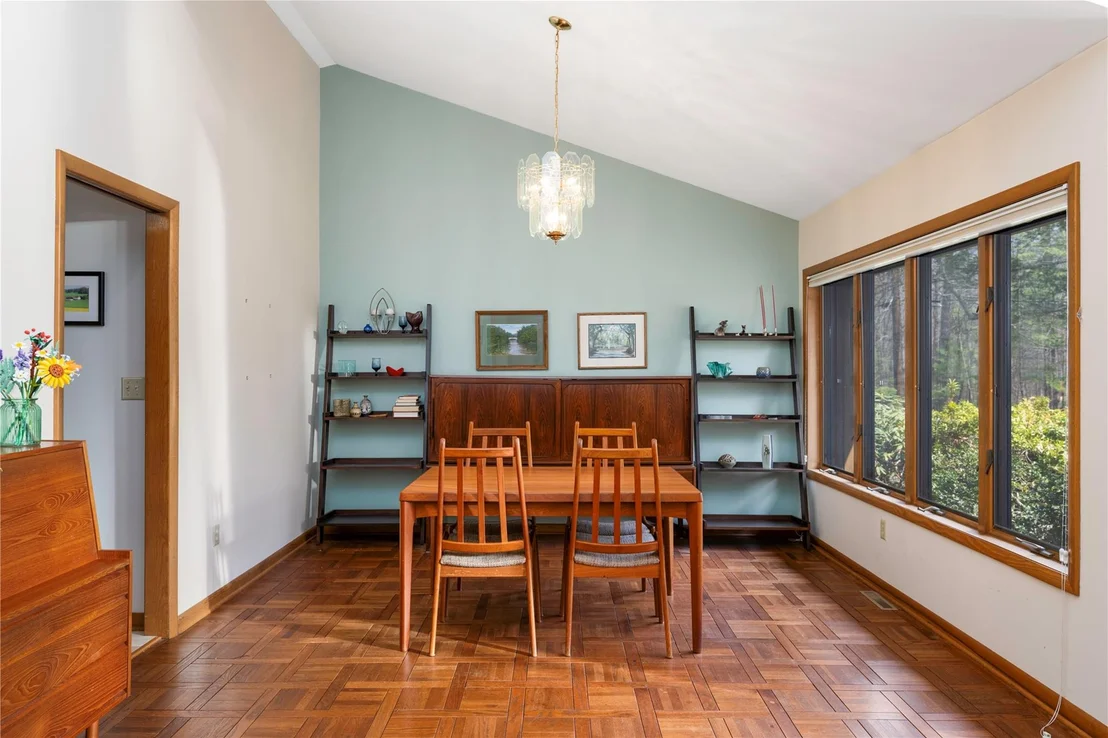 Photo of 23 Stoutenburgh Drive