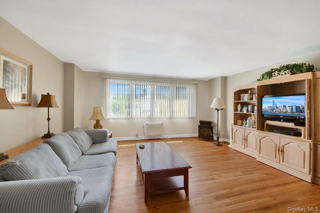 Photo of 561 Logan Avenue