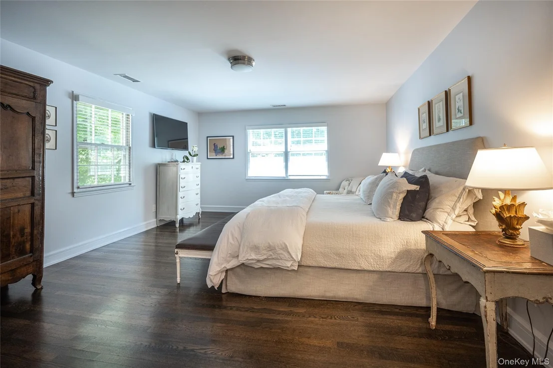 Photo of 15 Laurel Hill Road