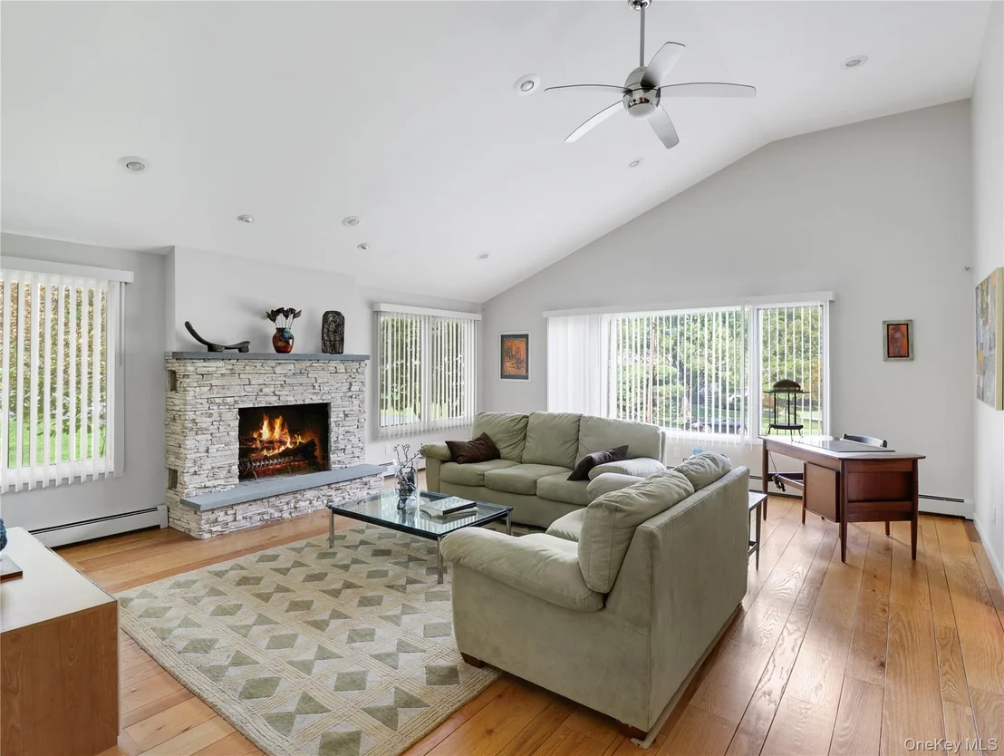 Photo of 27 Eldor Avenue