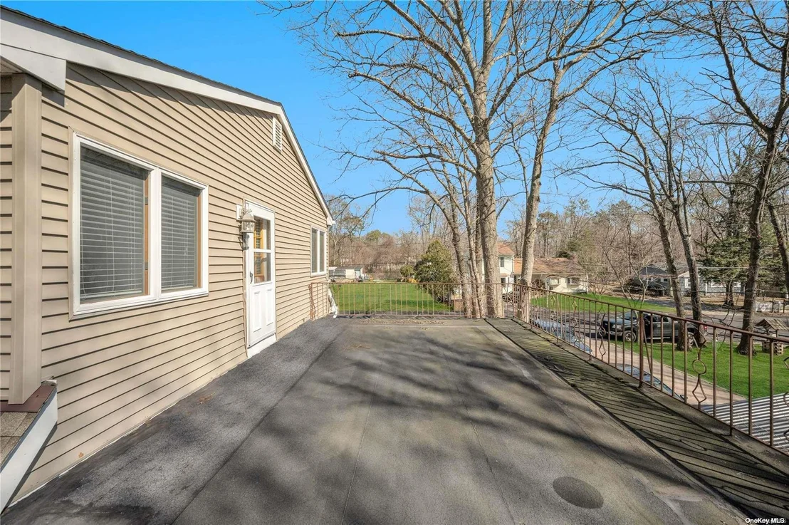 Photo of 14 Cherokee Trail
