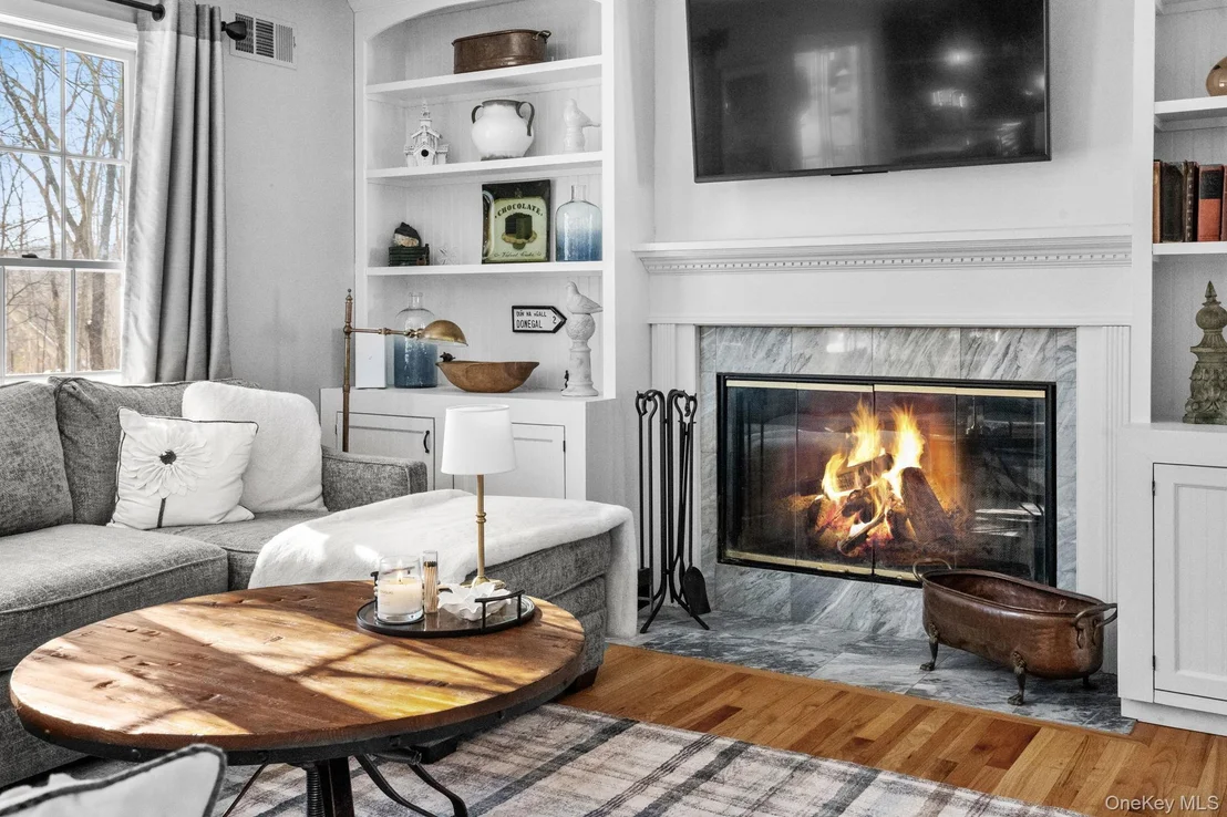 Photo of 6 Ridge Circle