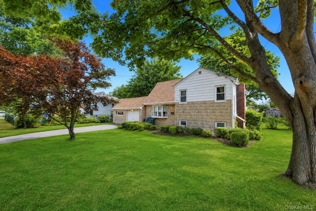 Photo of 1425 Pine Drive