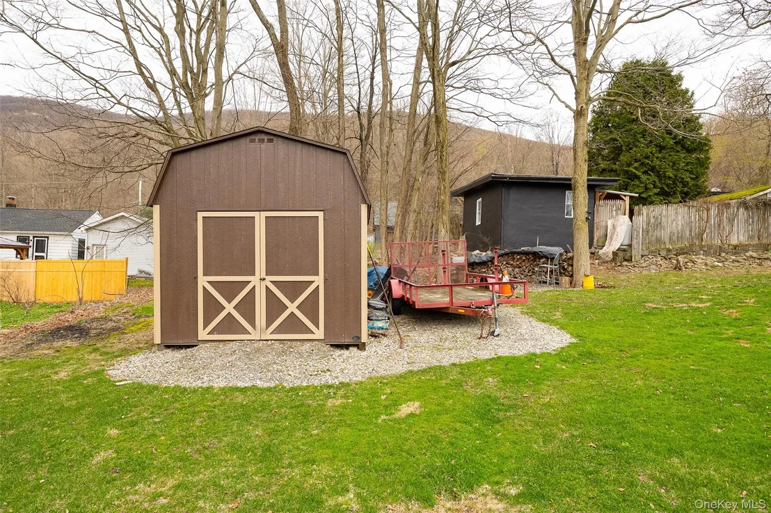 Photo of 8 Willow Road