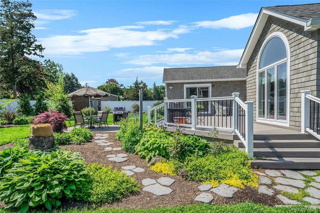 Photo of 15 Evergreen Lane