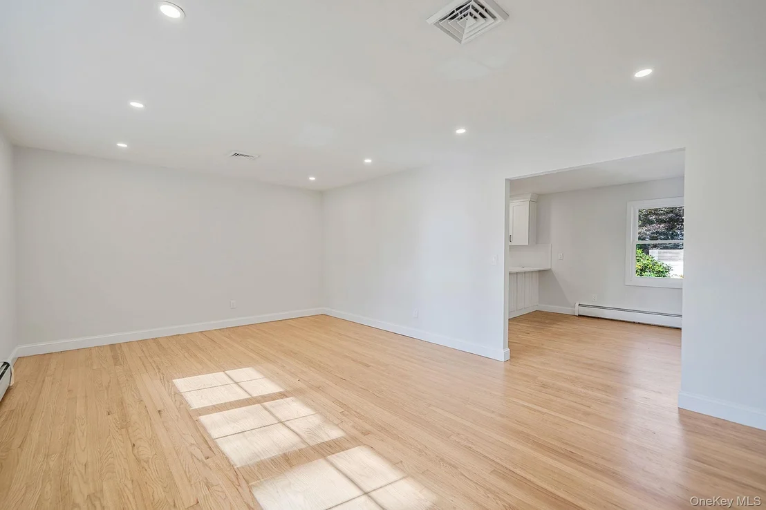 Photo of 780 Westview Drive