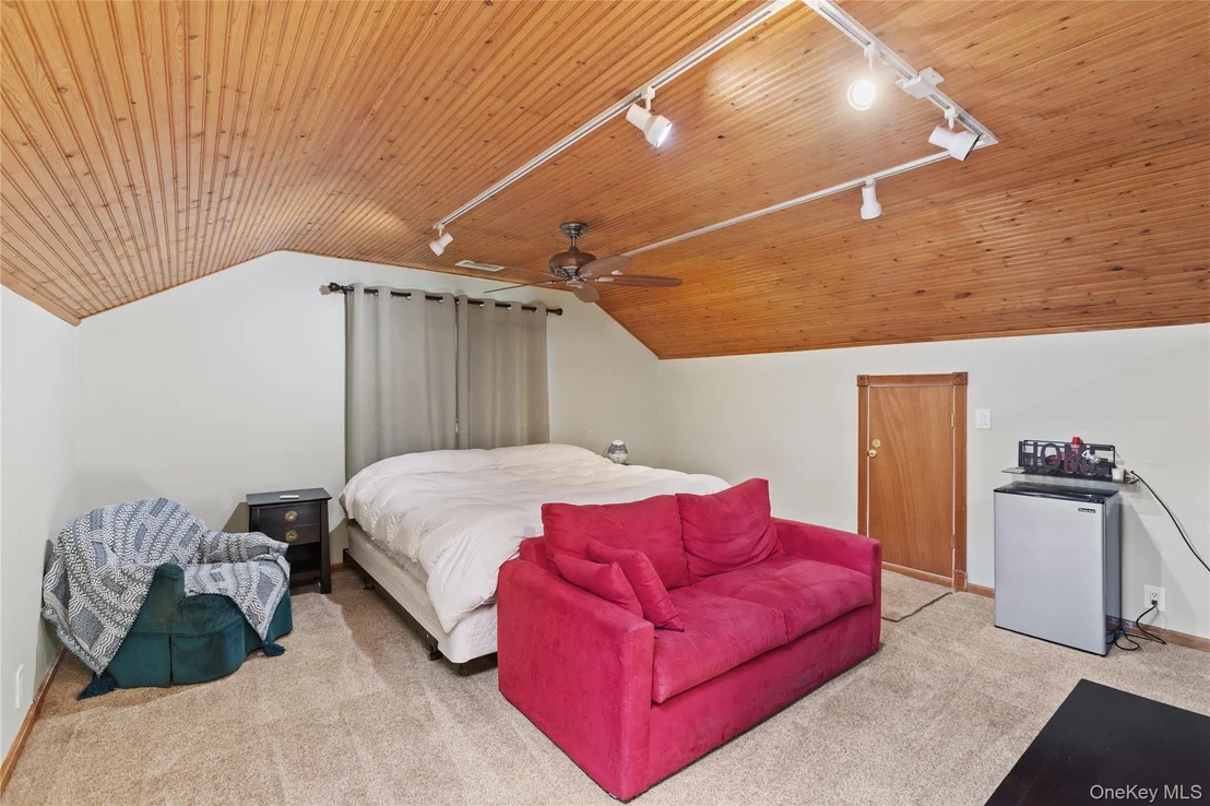 Photo of 10 Chestnut Drive