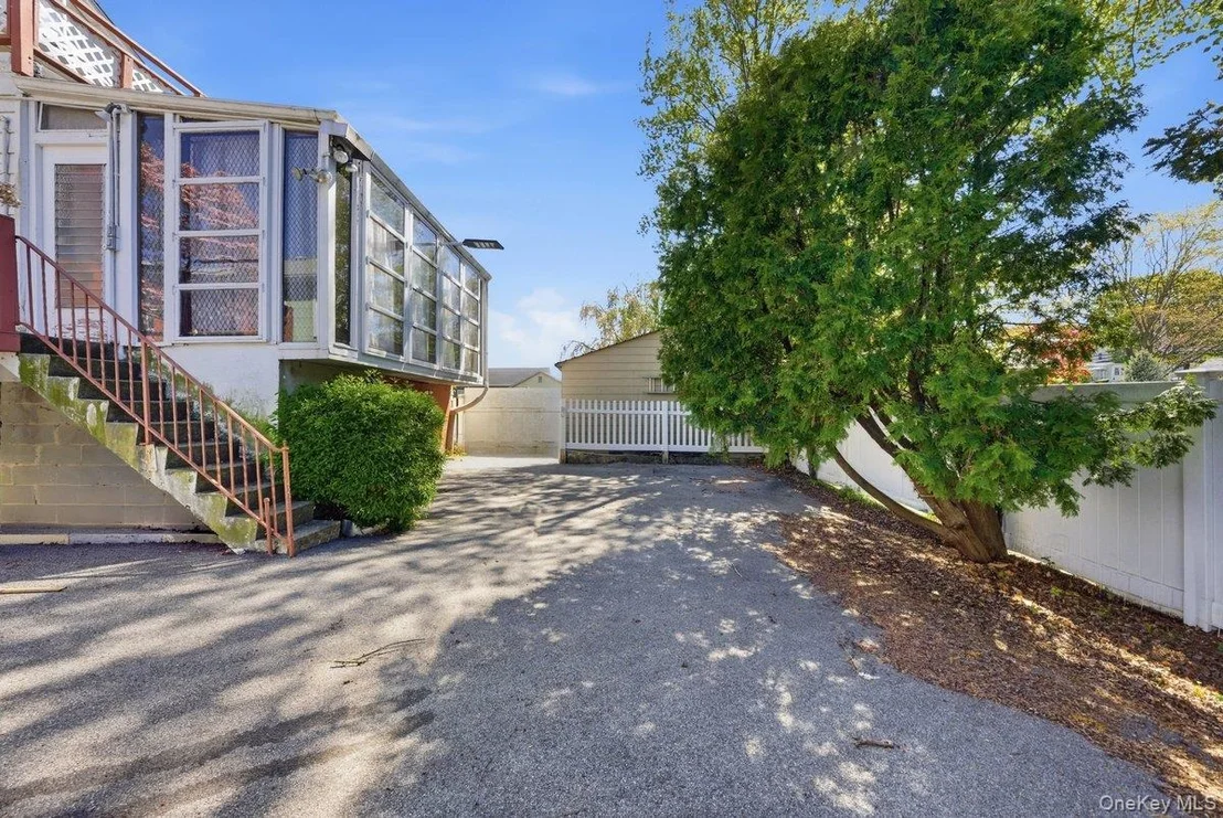 Photo of 7 Byron Avenue