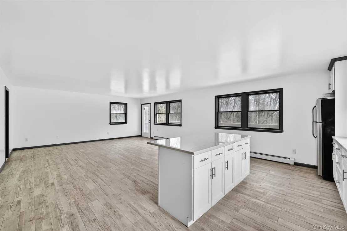 Photo of 285 Hill Road