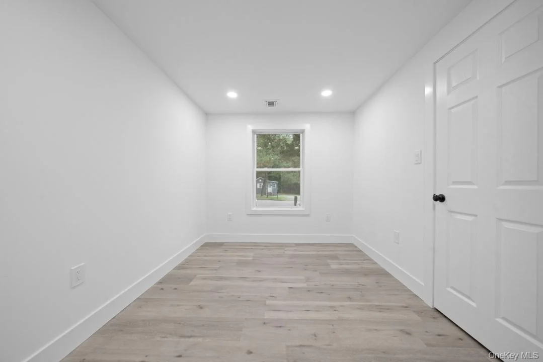 Photo of 72 Oak Avenue