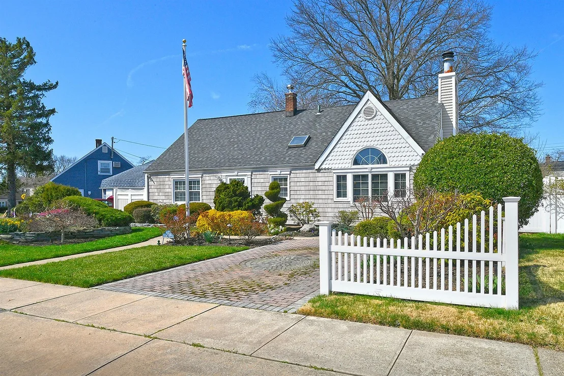 Photo of 65 Meadow Lane
