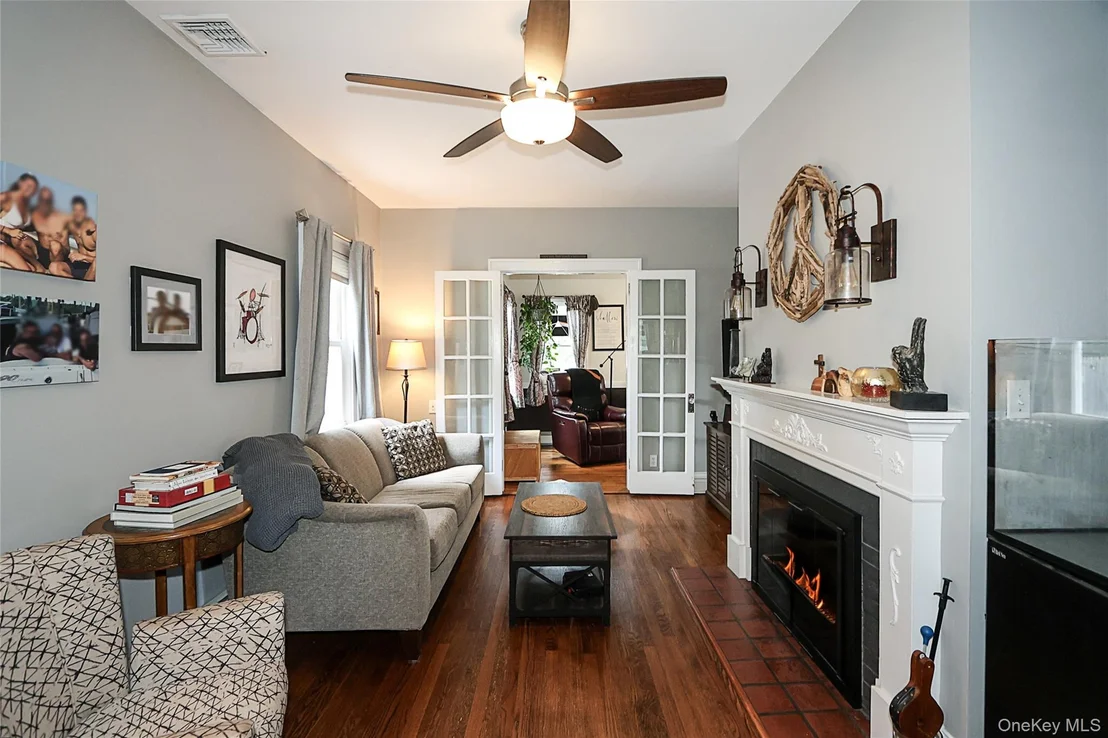 Photo of 8 Dumond Place