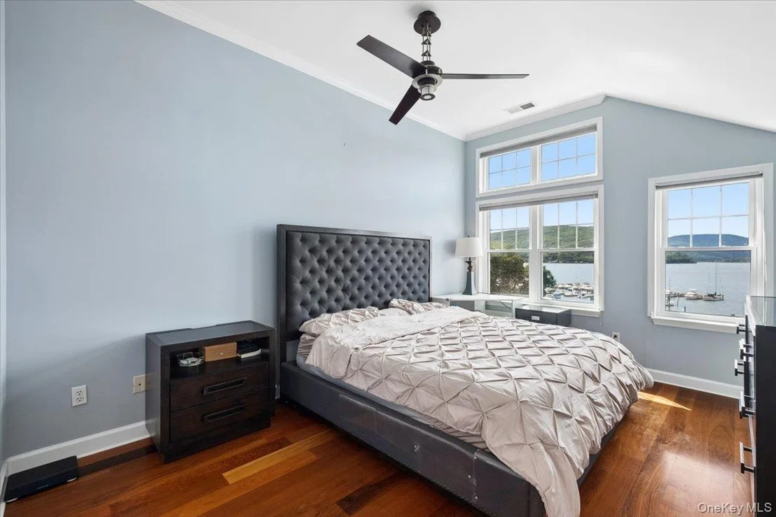 Photo of 225 Waterside Close