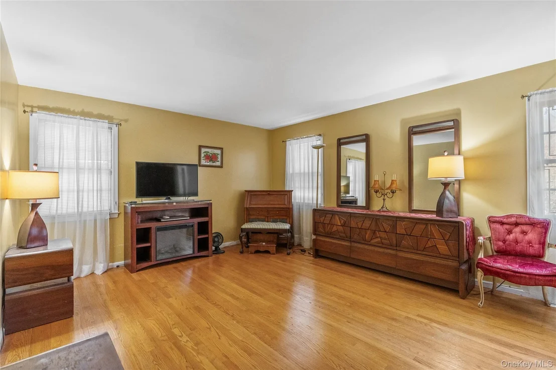 Photo of 18 Devon Road