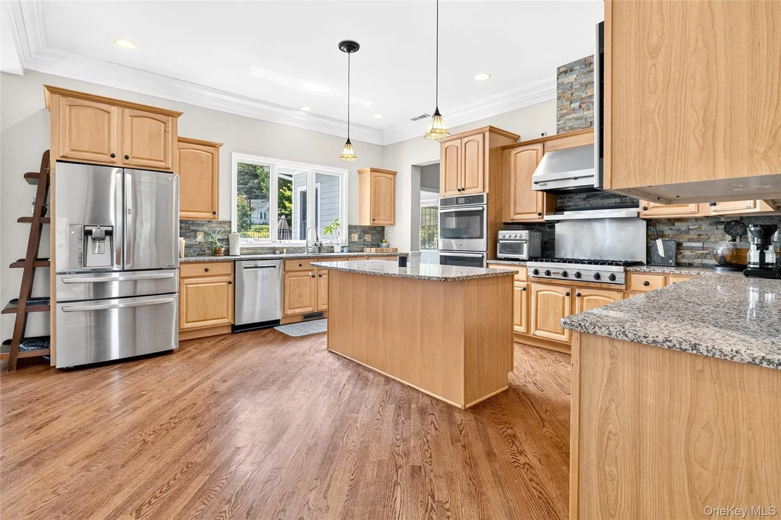 Photo of 12 Meadowview Lane