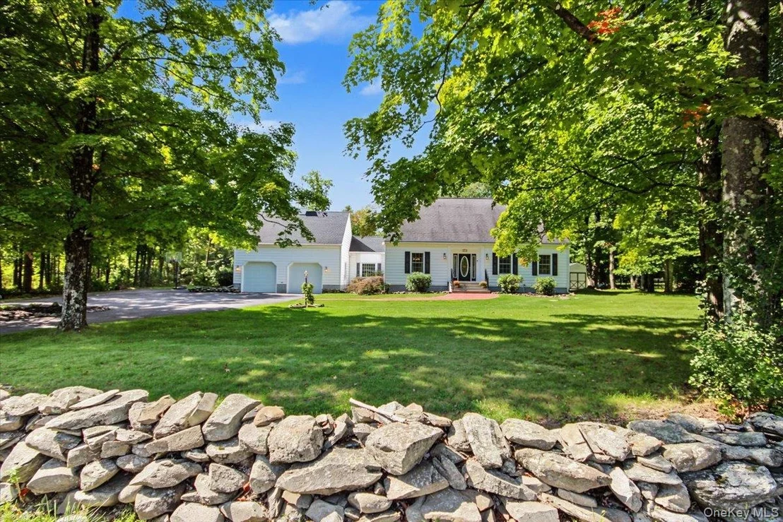 Photo of 304 Cedar Hill Road