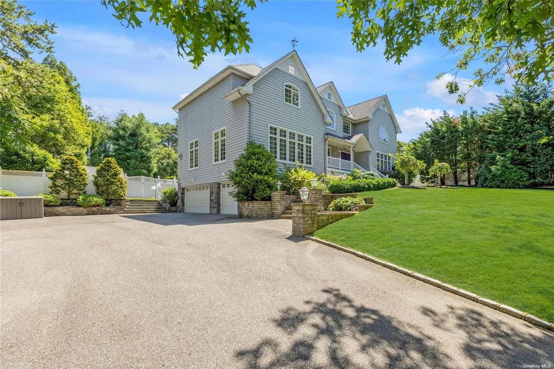 Photo of 7 Pine Ridge Drive