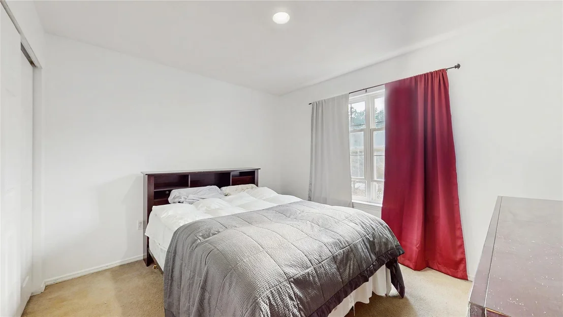 Photo of 33 Summersweet Drive