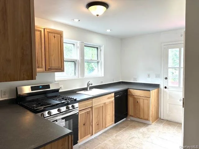 Photo of 100 Innis Avenue