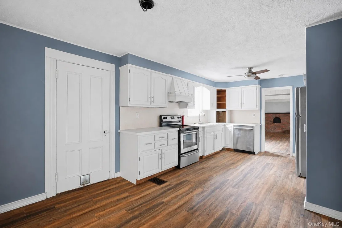 Photo of 23 Kent Avenue