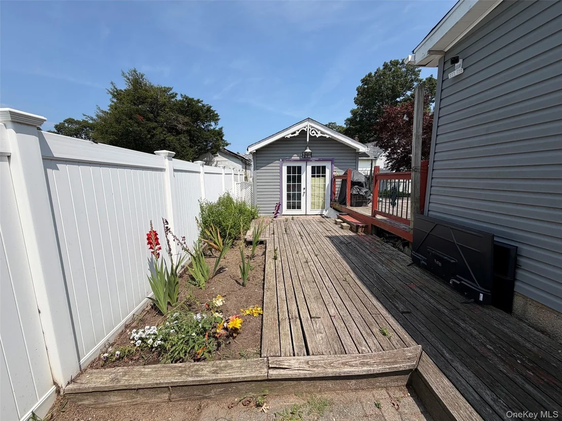 Photo of 300 Beachview Street