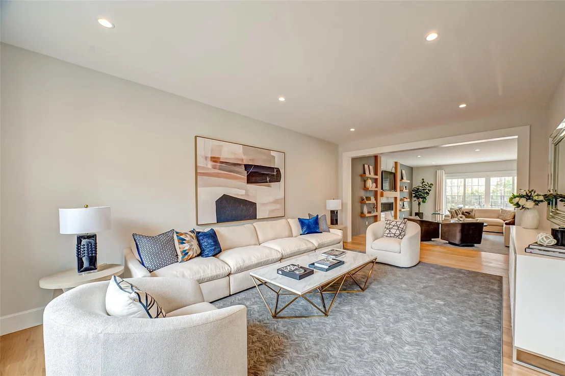 Photo of 210 Laurel Lane