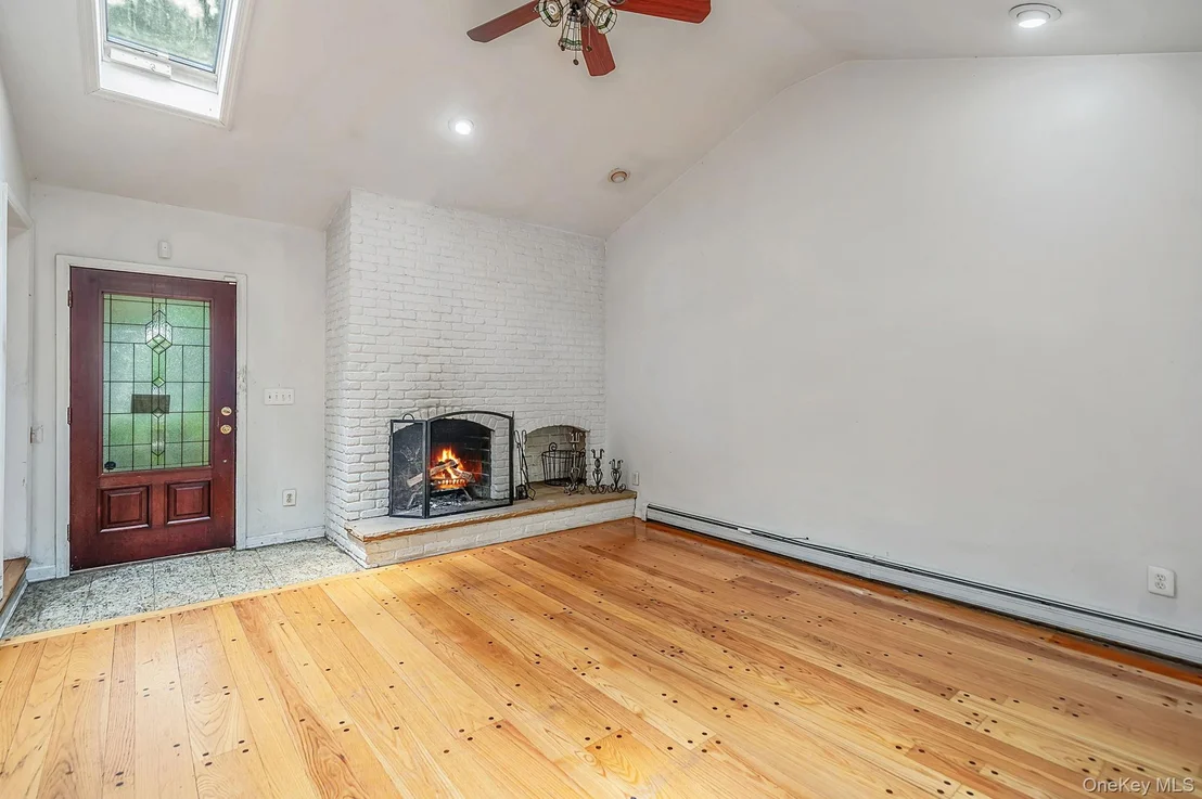 Photo of 61 Ledgewood Drive