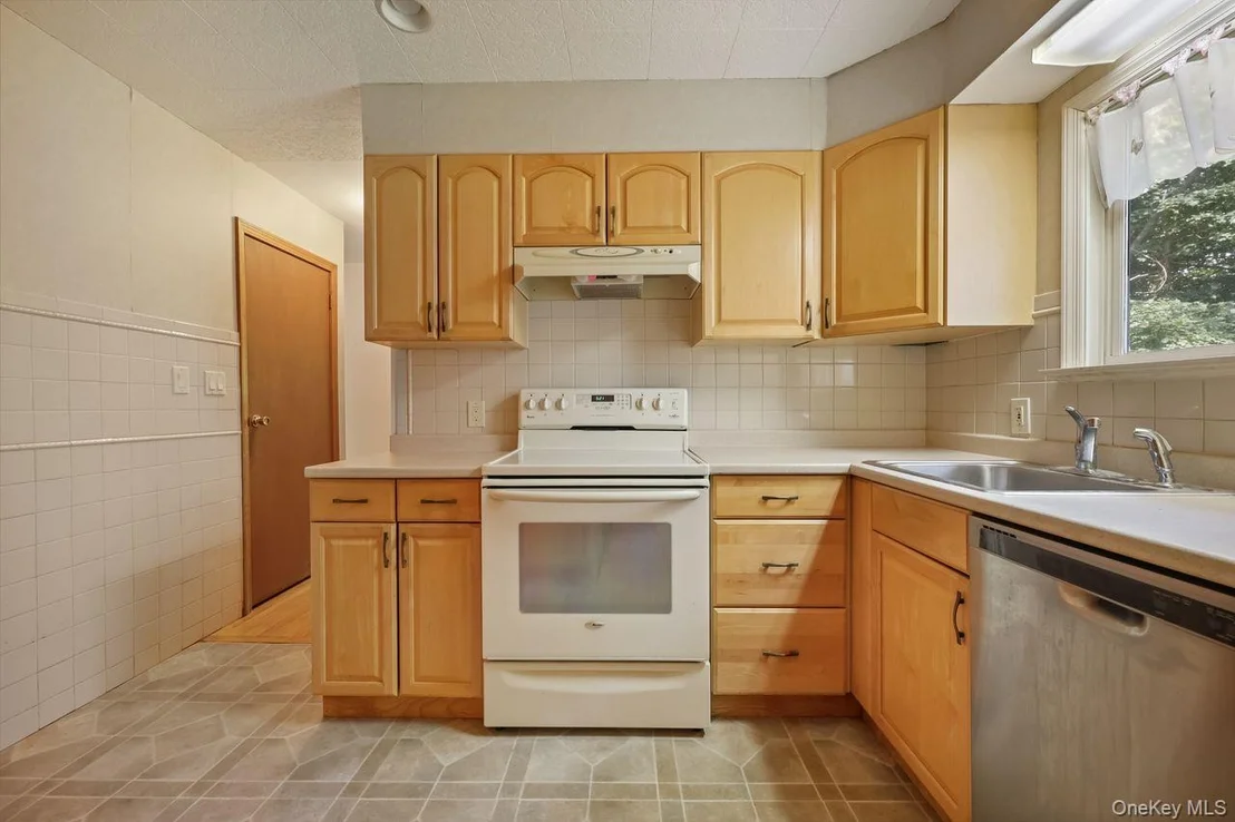 Photo of 19 Clematis Road