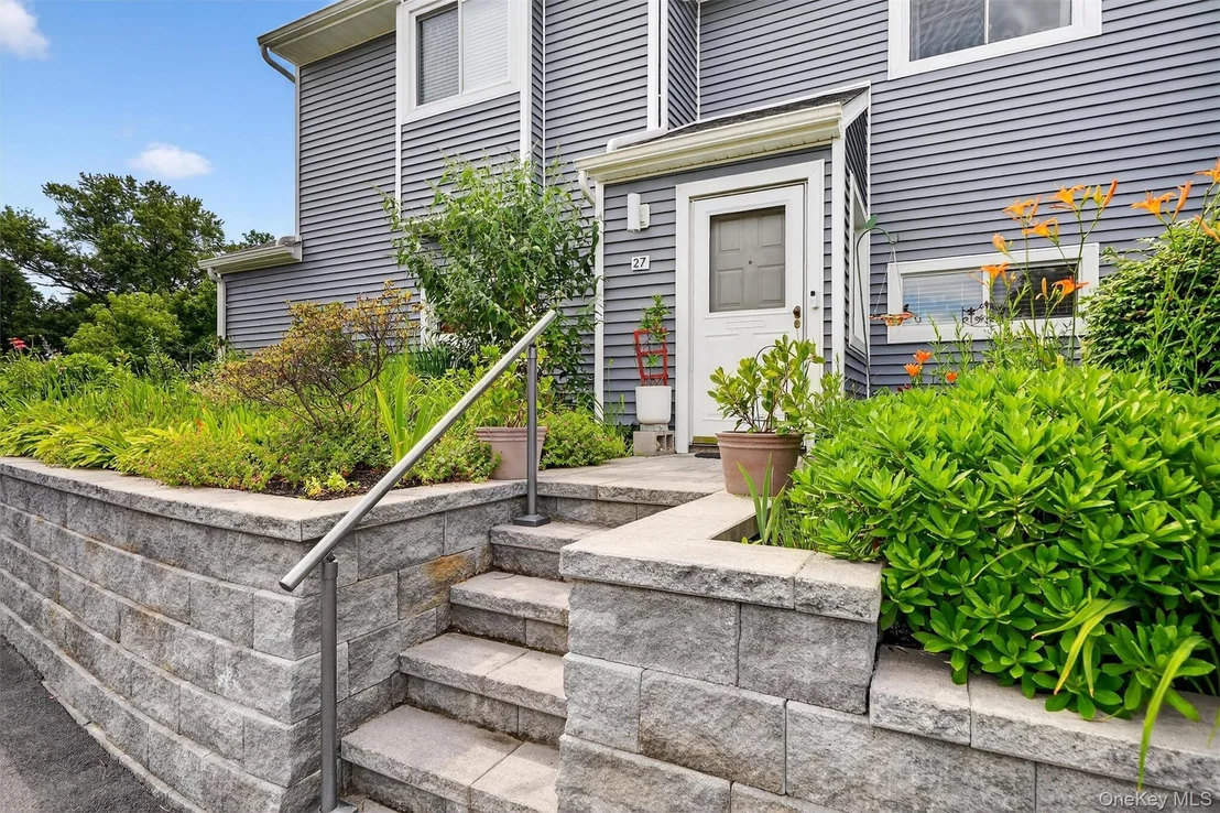 Photo of 27 Waterview Estate