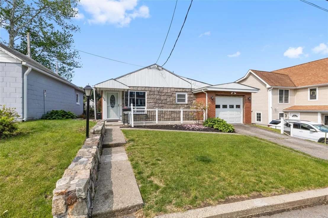 Photo of 156 2nd Street