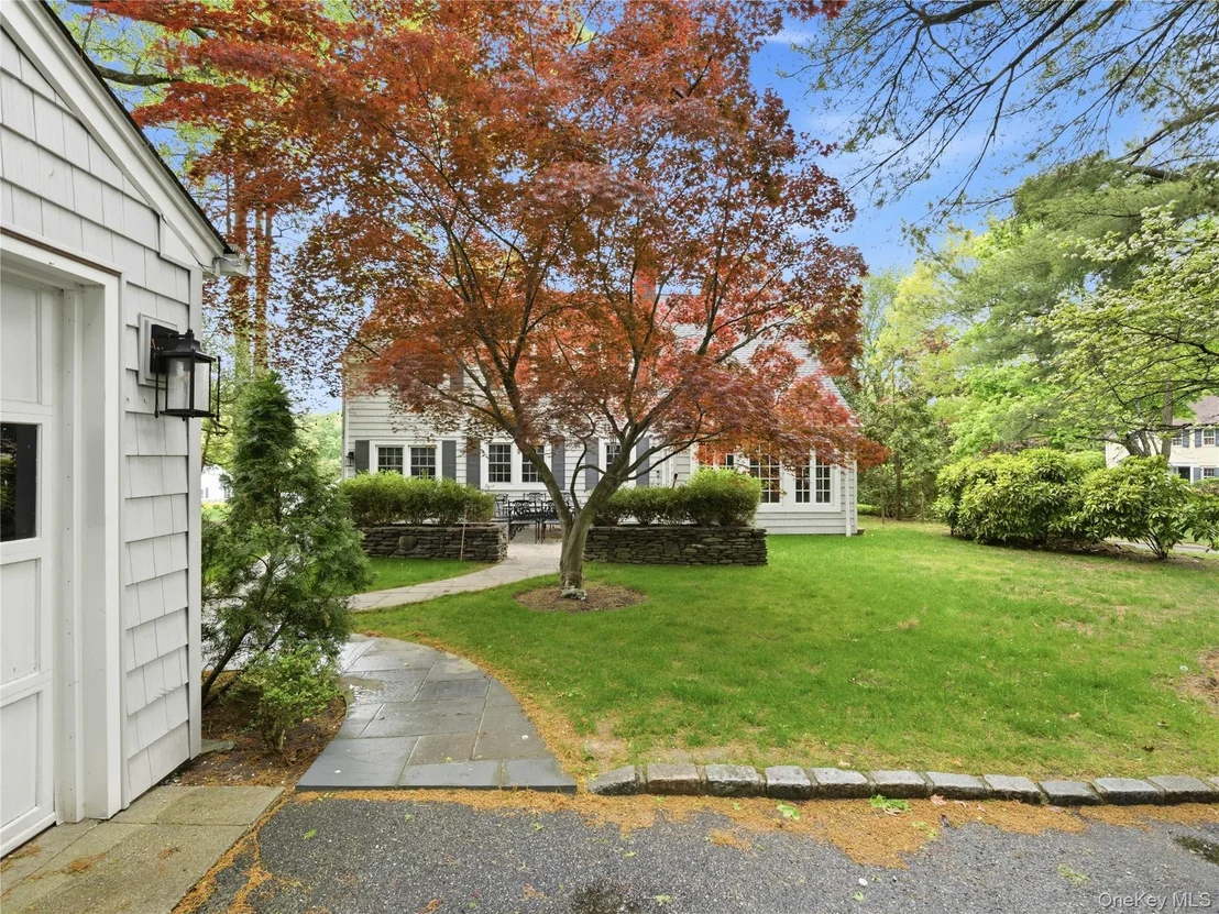Photo of 2 Longview Road