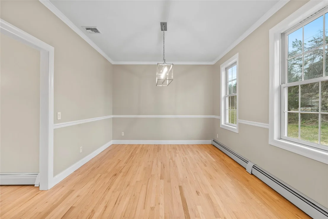Photo of 160 Simpson Road