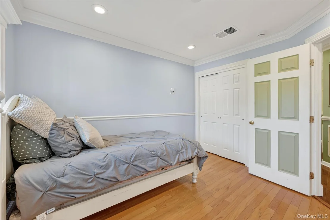 Photo of 20 Alexander Drive
