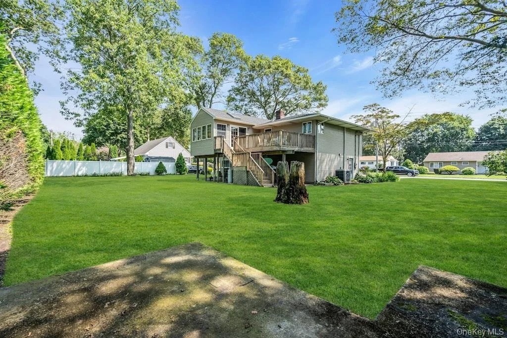 Photo of 174 Division Avenue