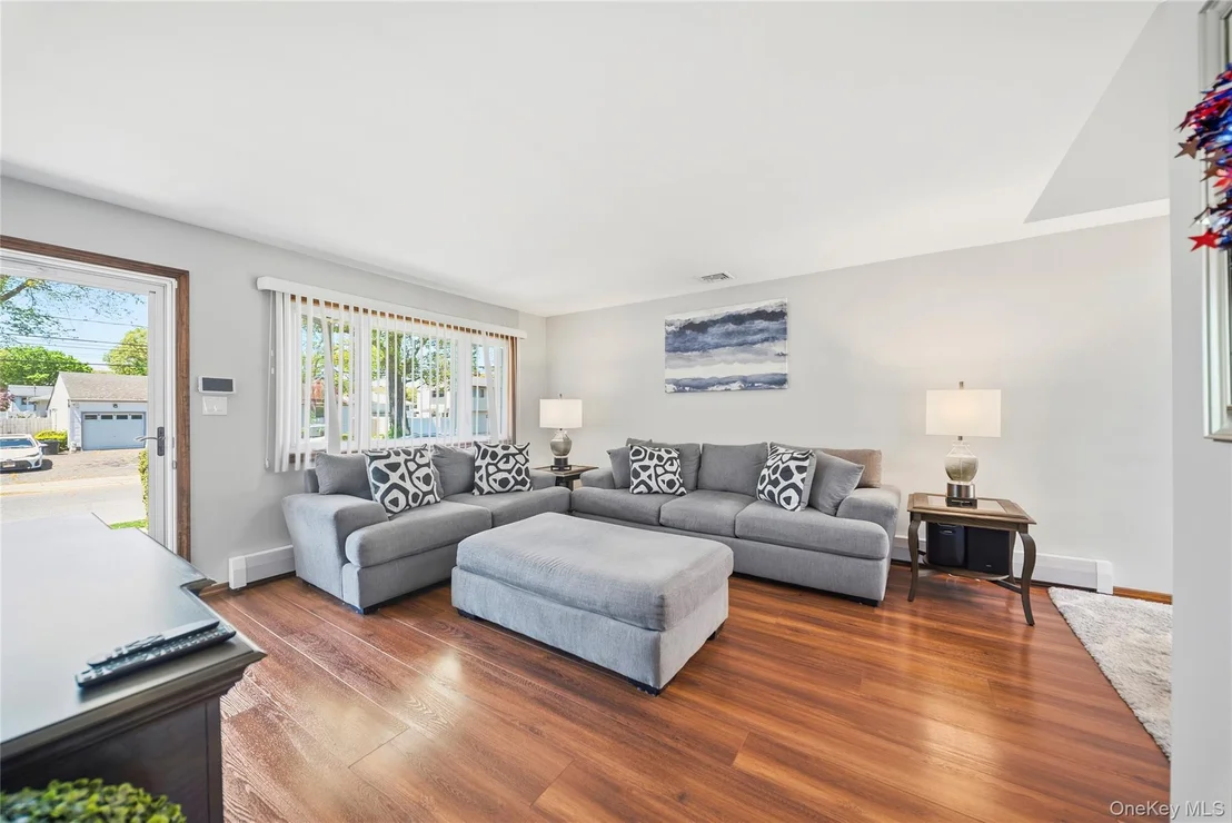 Photo of 23 Selden Boulevard