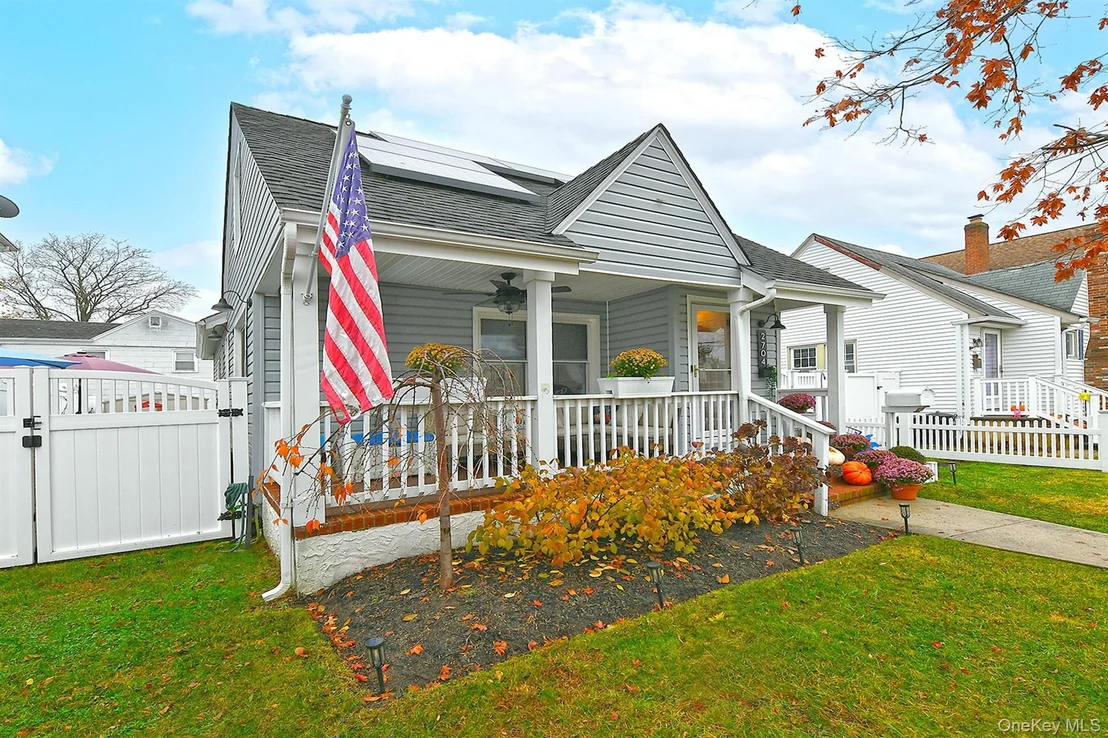Photo of 2704 Beach Drive