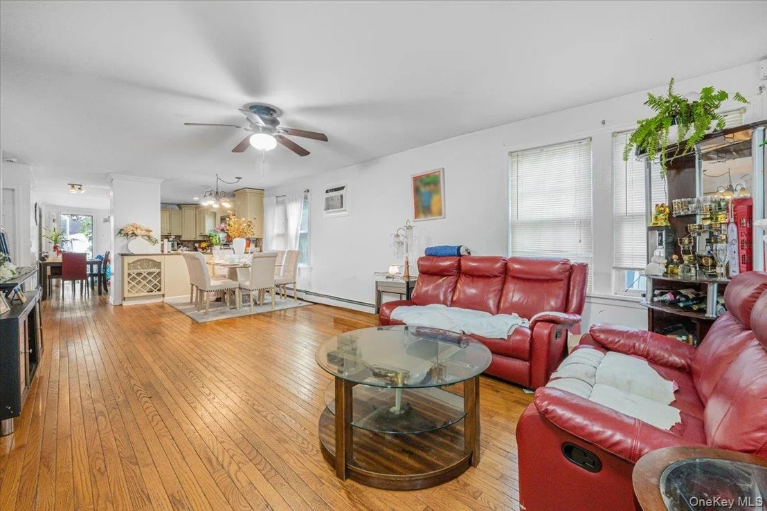 Photo of 25 3rd Avenue