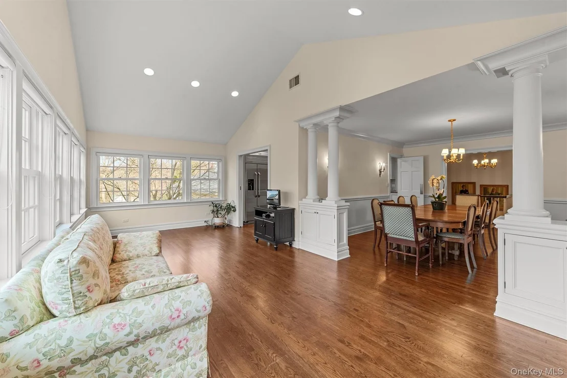 Photo of 52 Oakledge Road