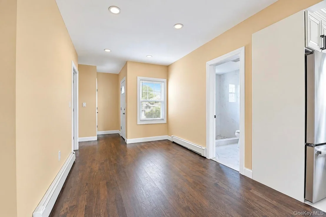 Photo of 236 Plainview Road