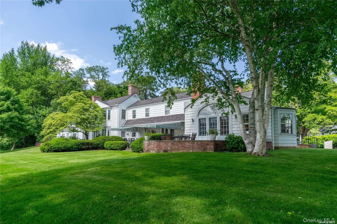 Photo of 200 Cleft Road