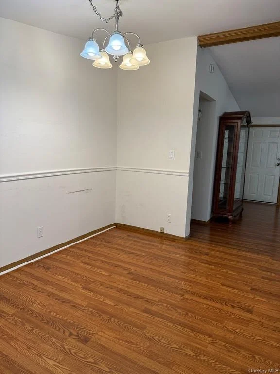Photo of 551 5th Avenue