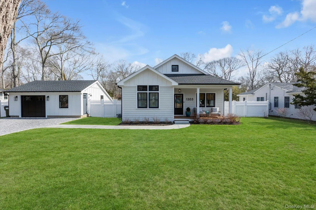 Photo of 1305 Sigsbee Road