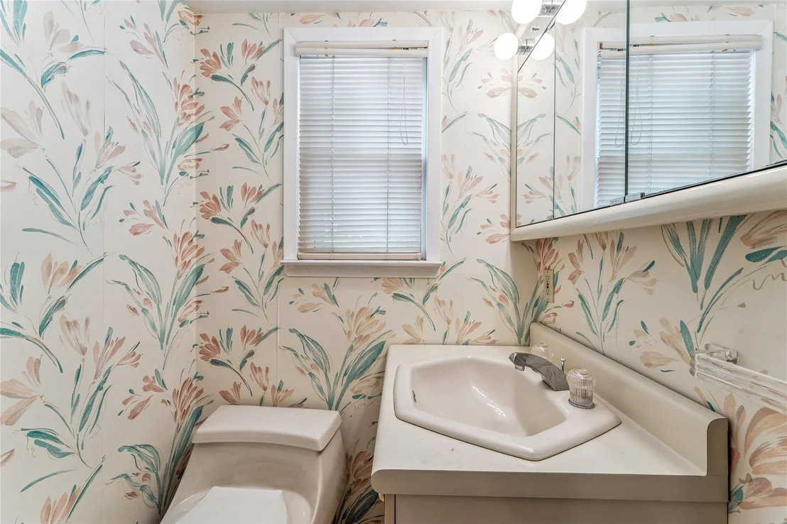 Photo of 248 Cushing Avenue