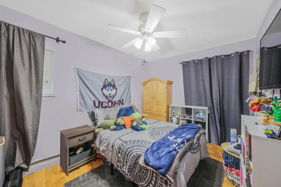 Photo of 8 Peconic Lane