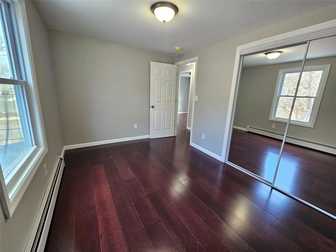 Photo of 71 Ludlam Avenue