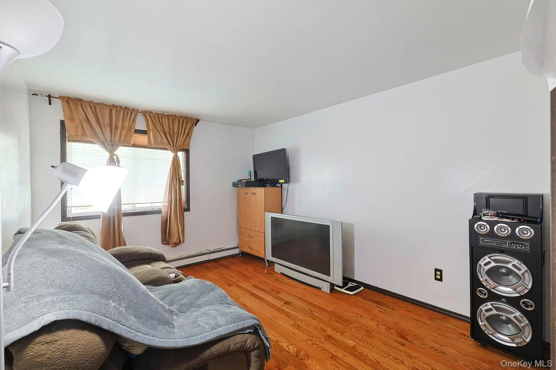 Photo of 14 Spruce Peak Road