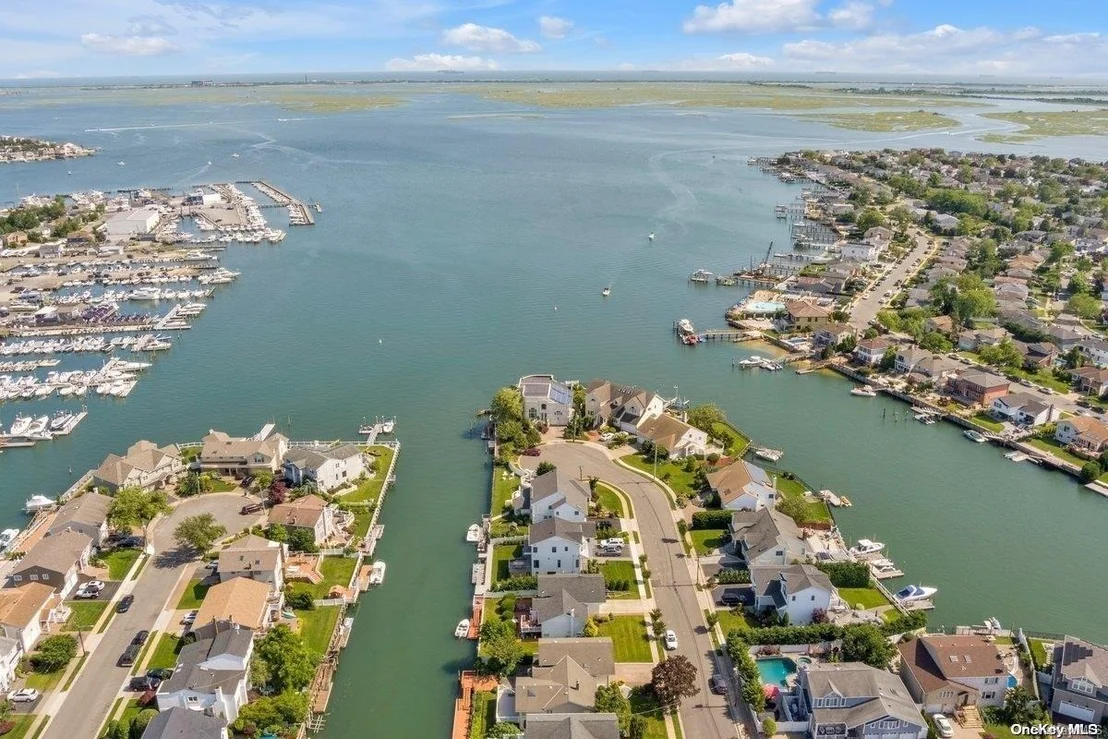 Photo of 2897 Harbor Road