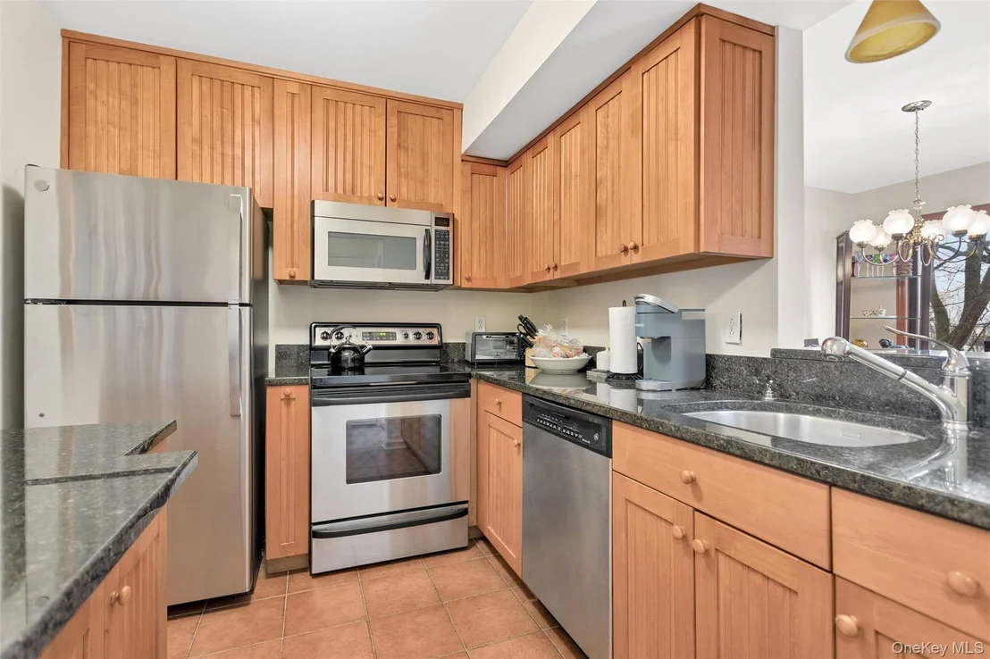 Photo of 806 Eagle Bay Drive