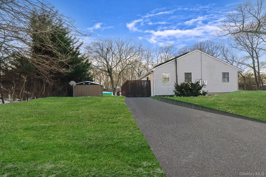 Photo of 2 Buchanan Avenue
